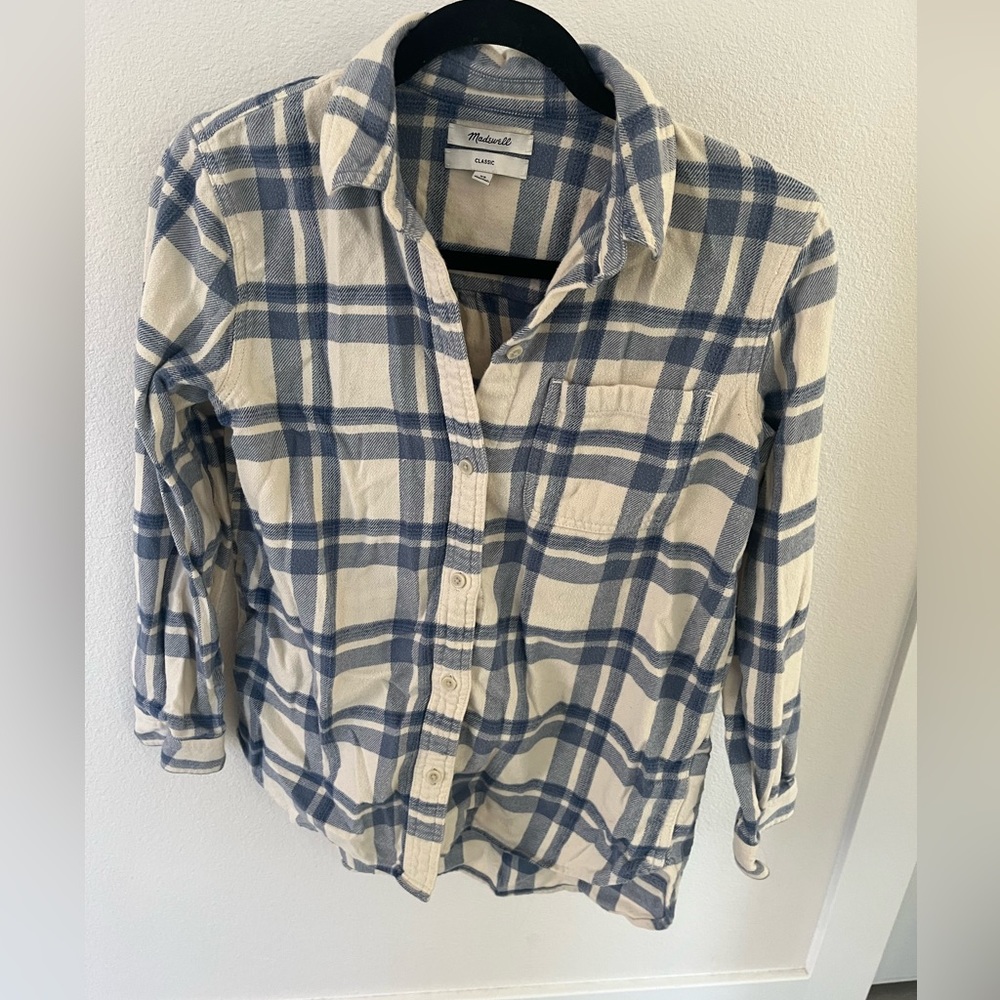Madewell flannel button down in a size XS